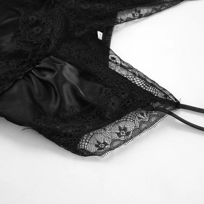 Abuuula's Satin Lace